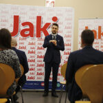 Chęciny. Wizyta wiceministra Patryka Jakiego / Jarosław Kubalski / Radio Kielce