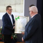 Uroczysta Sesja Rady Miejskiej w Szkole Podstawowej im. Marszałka Józefa Piłsudskiego w Opatowcu / Marta Gajda / Radio Kielce