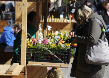 Wielkanocny jarmark na ulicy Sienkiewicza / Jarosław Kubalski / Radio Kielce