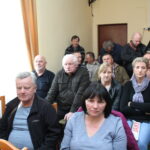 Wiceminister sprawiedliwości poseł Patryk Jaki, kandydat Zjednoczonej Prawicy do Parlamentu Europejskiego w okręgu małopolsko-świętokrzyskim z wizyta w Skalbmierzu / Marta Gajda / Radio Kielce