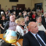 Wiceminister sprawiedliwości poseł Patryk Jaki, kandydat Zjednoczonej Prawicy do Parlamentu Europejskiego w okręgu małopolsko-świętokrzyskim z wizyta w Skalbmierzu / Marta Gajda / Radio Kielce