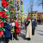 Skalbmierz. Jarmark wielkanocny na Rynku i konkurs palm / Marta Gajda / Radio Kielce