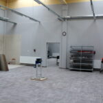 Hala warsztatowa Zespołu Warsztatowego Zasadniczej Szkoły Zawodowej w Pińczowie przy ZSZ w Pińczowie po remoncie / Marta Gajda / Radio Kielce