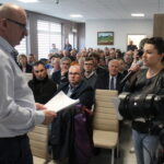 Mieszkańcy miejscowości Dobrów i Wierzbicy w gminie Tuczępy w powiecie buskim przeciwni planowanej inwestycji / Marta Gajda / Radio Kielce