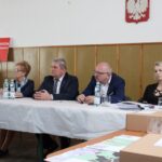 Wierzbica gm. Tuczępy. Rozprawa administracyjna dotycząca budowy kurnika / Marta Gajda / Radio Kielce