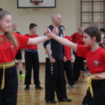 Sifu Wanga – wielki mistrz tradycyjnego chińskiego Kung-fu podczas treningu / Marta Gajda / Radio Kielce