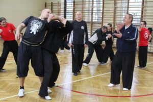 Sifu Wanga – wielki mistrz tradycyjnego chińskiego Kung-fu podczas treningu / Marta Gajda / Radio Kielce