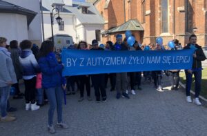 Sandomierz. Obchody Światowego Dnia Świadomości Autyzmu / Grażyna Szlęzak - Wójcik / Radio Kielce