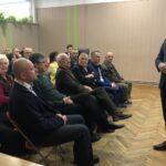 Spotkanie posła PiS Dominika Tarczyńskiego z mieszkańcami Sandomierza / Grażyna-Szlęzak-Wójcik / Radio Kielce