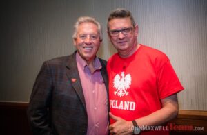 Andrzej Załucki i John Maxwell - mówca, coach, trener i autor w dziedzinie przywództwa. / johnmaxwellteam.com