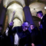 27.03.2016 Iwaniska. Bija w taraban obwieszczając mieszkańcom Zmartwychwstanie. / Jarosław Kubalski / Radio Kielce