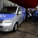 01.04.2016 Kielce. Wojewoda Agata Wojtyszek promuje program Rodzina 500+. Konferencja przed Urzędem Wojewódzkim. / Jarosław Kubalski / Radio Kielce