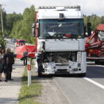 19.05.2018 Miedziana Góra. Wypadek. Samochód osobowy zderzył się z samochodem ciężarowym. Zginęły cztery osoby / Jarosław Kubalski / Radio Kielce