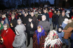 02.04.2019 Masłów. Droga Krzyżowa w rocznicę śmierci Jana Pawła II / Jarosław Kubalski / Radio Kielce