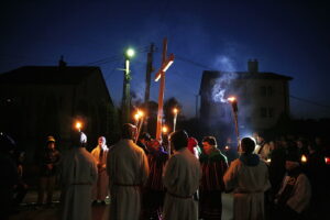 02.04.2019 Masłów. Droga Krzyżowa w rocznicę śmierci Jana Pawła II / Jarosław Kubalski / Radio Kielce