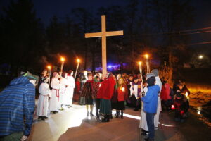 02.04.2019 Masłów. Droga Krzyżowa w rocznicę śmierci Jana Pawła II / Jarosław Kubalski / Radio Kielce