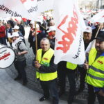 04.04.2019 Kielce. "Solidarność" manifestuje przed ŚUW / Jarosław Kubalski / Radio Kielce