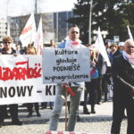 04.04.2019 Kielce. "Solidarność" manifestuje przed ŚUW / Jarosław Kubalski / Radio Kielce