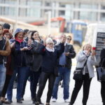 04.04.2019 Kielce. "Solidarność" manifestuje przed ŚUW / Jarosław Kubalski / Radio Kielce