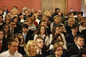 04.04.2019 Kielce. Najlepsi gimnazjaliści i uczniowie klasy ósmej w WDK. Podsumowanie konkursów przedmiotowych / Jarosław Kubalski / Radio Kielce