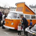 07.04.2019 Kielce. Zlot samochodów zabytkowych / Jarosław Kubalski / Radio Kielce