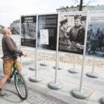 08.04.2019 Kielce. Rynek. Wystawa poświęcona zbrodni katyńskiej / Jarosław Kubalski / Radio Kielce