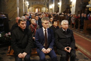 09.04.2019 Kielce. Uroczystości upamiętniające ofiary katastrofy smoleńskiej. Przewodniczący sejmiku Andrzej Pruś, senator Krzysztof Słoń i poseł Krzysztof Lipiec / Jarosław Kubalski / Radio Kielce