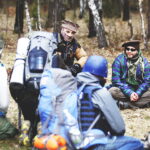 10.04.2019 Kielce. CPdMZ prowadzi szkolenie dla korespondentów wojennych w lesie na Tarczowni / Jarosław Kubalski / Radio Kielce