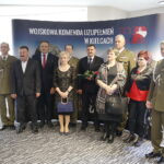 12.04.2019 Kielce. Starostwo powiatowe. Wręczenie medali "Za zasługi dla obronności kraju rodzicom żołnierzy / Jarosław Kubalski / Radio Kielce