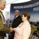12.04.2019 Kielce. Starostwo powiatowe. Wręczenie medali "Za zasługi dla obronności kraju rodzicom żołnierzy / Jarosław Kubalski / Radio Kielce