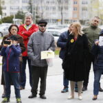 12.04.2019 Kielce. Uczniowie manifestowali poparcie dla strajkujących nauczycieli przed ŚUW / Jarosław Kubalski / Radio Kielce