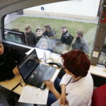 14.04.2019 Kielce. Żołnierze ŚBOT oddają krew / Jarosław Kubalski / Radio Kielce