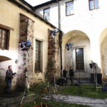 15.04.2019 Wąchock. Klasztor. Plan zdjęciowy serialu filmowego "Korona Królów" / Jarosław Kubalski / Radio Kielce