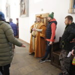 15.04.2019 Wąchock. Klasztor. Plan zdjęciowy serialu filmowego "Korona Królów" / Jarosław Kubalski / Radio Kielce