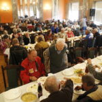 20.04.2019 Kielce. WDK. Śniadanie wielkanocne dla bezdomnych, samotnych i ubogich / Jarosław Kubalski / Radio Kielce