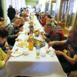 20.04.2019 Kielce. WDK. Śniadanie wielkanocne dla bezdomnych, samotnych i ubogich / Jarosław Kubalski / Radio Kielce