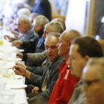 20.04.2019 Kielce. WDK. Śniadanie wielkanocne dla bezdomnych, samotnych i ubogich / Jarosław Kubalski / Radio Kielce