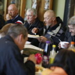 20.04.2019 Kielce. WDK. Śniadanie wielkanocne dla bezdomnych, samotnych i ubogich / Jarosław Kubalski / Radio Kielce