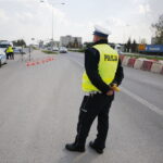 22.04.2019 Bilcza. Policja kontroluje pojazdy / Jarosław Kubalski / Radio Kielce