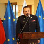 Wystawa zdjęć „Polska solidarna w Europie. Polscy strażacy w Szwecji”. St. bryg. Robert Sabat, zastępca komendanta wojewódzkiego PSP w Kielcach / Mateusz Kaczmarczyk / Radio Kielce