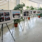 Wystawa zdjęć „Polska solidarna w Europie. Polscy strażacy w Szwecji” / Mateusz Kaczmarczyk / Radio Kielce