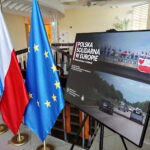 Wystawa zdjęć „Polska solidarna w Europie. Polscy strażacy w Szwecji” / Mateusz Kaczmarczyk / Radio Kielce