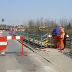 Kładka zniszczona przez bobry / Lech Łodej