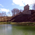 Międzygórz, gm. Lipnik. Ruiny zamku / Emilia Sitarska / Radio Kielce