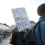 Strajk nauczycieli - pikieta przed Urzędem Miasta / Marzena Mąkosa / Radio Kielce