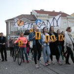 Strajk nauczycieli - pikieta przed Urzędem Miasta / Marzena Mąkosa / Radio Kielce