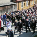 Nowa Słupia. Droga Krzyżowa na Święty Krzyż / Marzena Mąkosa / Radio Kielce