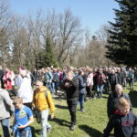 Nowa Słupia. Droga Krzyżowa na Święty Krzyż / Marzena Mąkosa / Radio Kielce