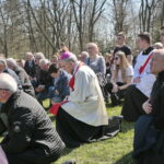 Nowa Słupia. Droga Krzyżowa na Święty Krzyż / Marzena Mąkosa / Radio Kielce