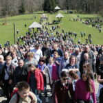 Nowa Słupia. Droga Krzyżowa na Święty Krzyż / Marzena Mąkosa / Radio Kielce